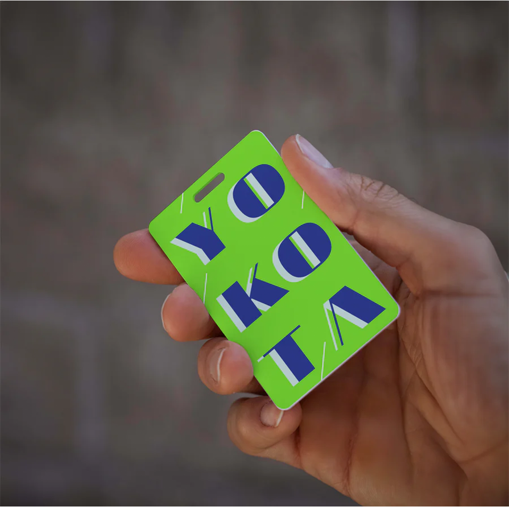 Rupt White Trakard Smart Tracker Card